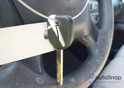 2017 Chevrolet Silverado 1500 Custom из США, поврежденный, VIN 1GCRCPEH4HZ283970